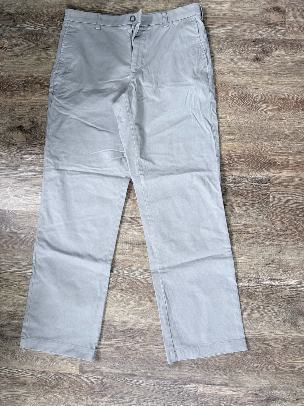 croft & barrow Men's Straight Chino Pants in Light Gray